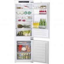 Hotpoint BCB 7030 E C AA O3 fridge-freezer Built-in White A+